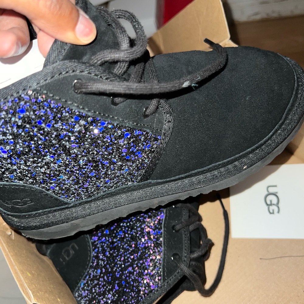 COSMO UGG BOOTS